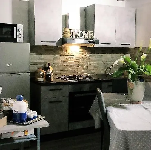 דירה A Casa Di Raffaella E Antonio