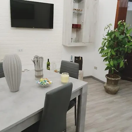 A Casa Di Raffaella E Antonio Apartamento