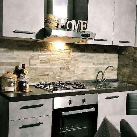 A Casa Di Raffaella E Antonio Apartamento Surbo